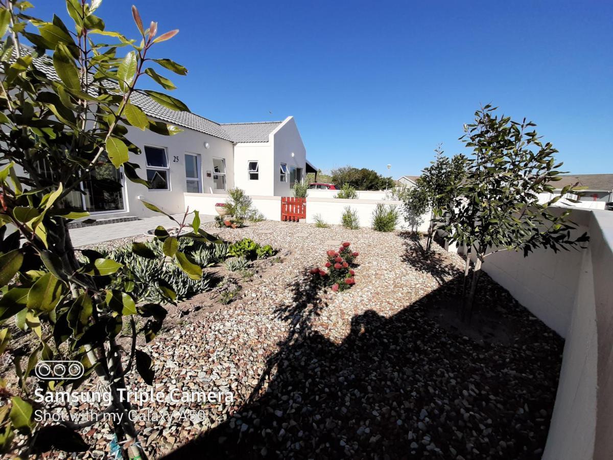 Westbed Hotel Langebaan Buitenkant foto